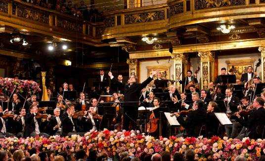[Classical 古典] 维也纳爱乐乐团 (Wiener Philharmoniker) - 2007年维也纳新年音乐会：梅塔的约瑟夫·施特劳斯致敬之年，激情洋溢的“动力”革新